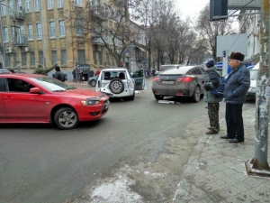 Масштабное ДТП в центре Днепра: у экскаватора отказали тормоза 