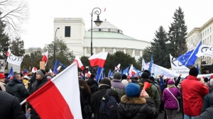 Польские оппозиционеры встретили Рождество в заблокированном парламенте