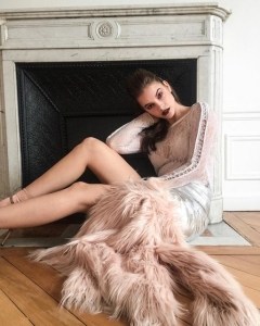 23-летняя модель обнажилась в Instagram 