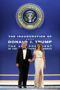 Дизайнер бального платья Меланьи Трамп шил платья для Клинтон, Буш и Обамы