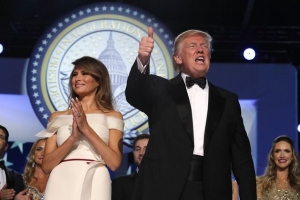 Дизайнер бального платья Меланьи Трамп шил платья для Клинтон, Буш и Обамы