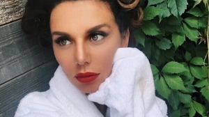 Анна Седокова упала и получила несколько травм в детском саду 