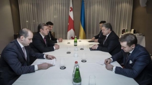 Порошенко обсудил с Квирикашвили шаги по активизации политического диалога между Украиной и Грузией