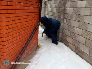 В Ровно вооруженные грабители в масках напали на семью  