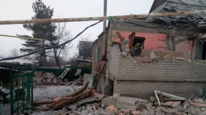 Штаб Рината Ахметова передал лекарства  еще одной раненой в Марьинке 