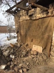 Руины и пустота: боевики накрыли Авдеевку залпами "Градов" и танков 