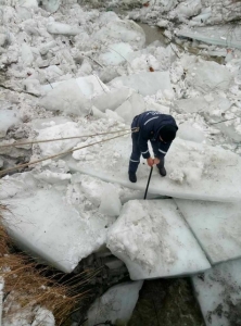 На Закарпатье лед и вода наделали много беды   