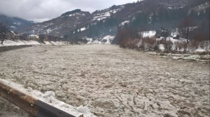 На Закарпатье лед и вода наделали много беды   